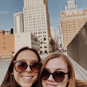 Meet your Posher, Claire